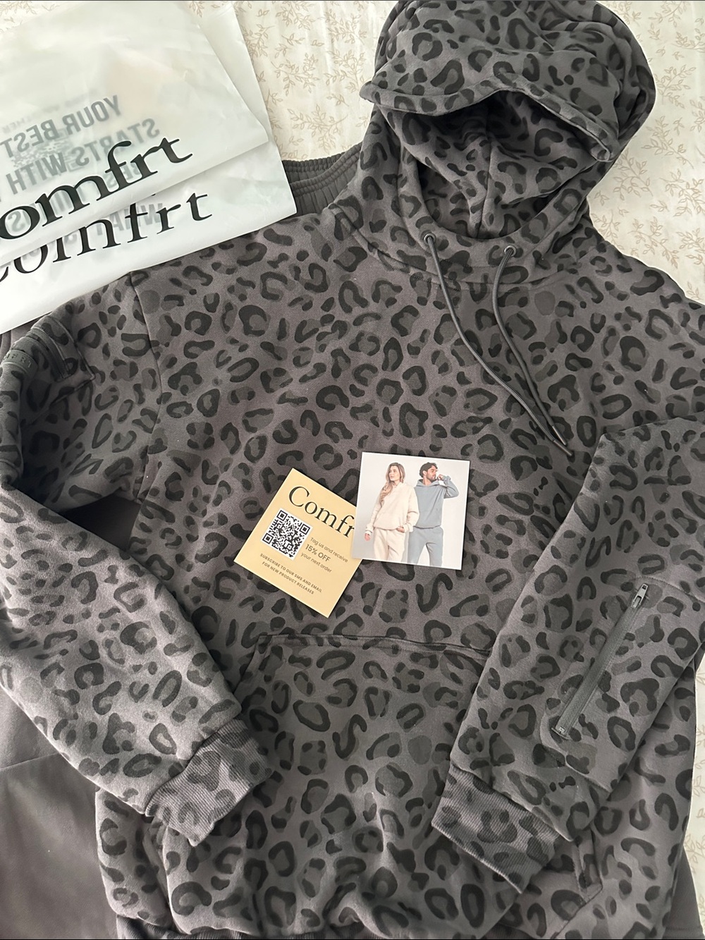 Women’s Comfrt Panther sweatshirt and Steel Gray sweatpants